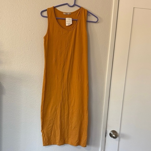 Active USA Mustard Midi Dress - Picture 2 of 8